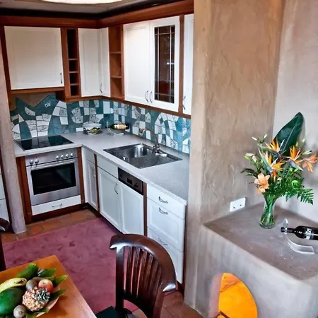 In Mit Grossem Garten Und Panoramablick By Interhome 別荘 *