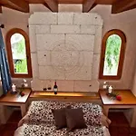 بيت للعطل In Mit Grossem Garten Und Panoramablick By Interhome