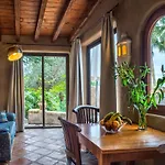 In Mit Grossem Garten Und Panoramablick By Interhome *